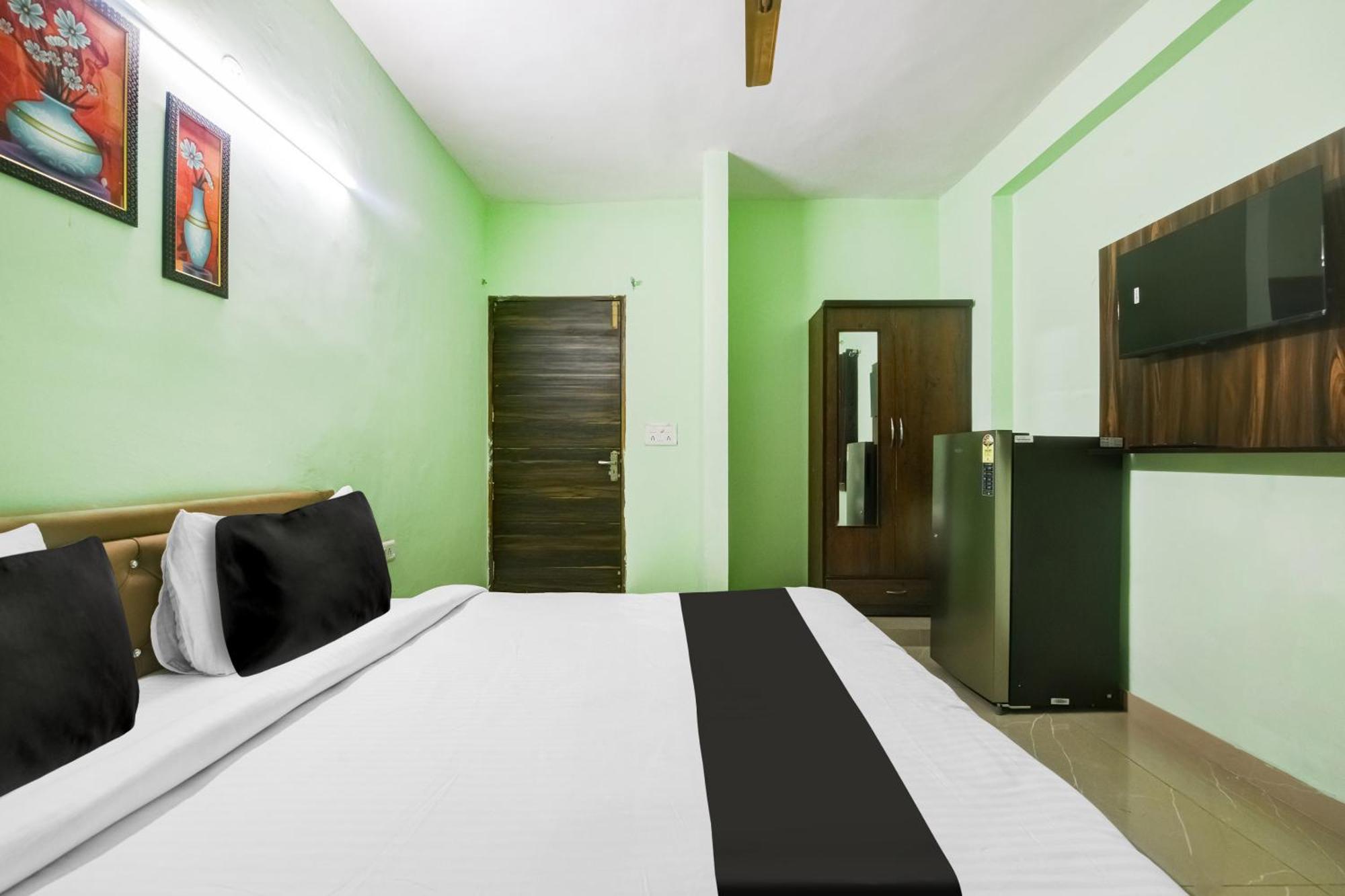 Hotel O Ridge Way Stays Faridabad Exterior photo
